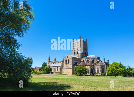 Summer, Tewkesbury Abbey (Abbey Church of St. Mary the Virgin ...