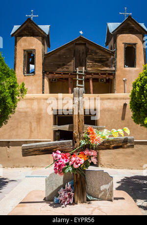 The  El Santuario de Chimayó Roman Catholic church in Chimayo, New Mexico, USA Stock Photo