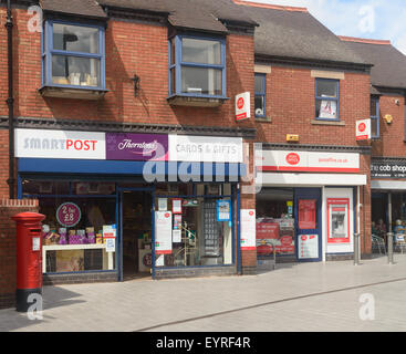 Kirkby-In-Ashfield Post Office, displaying Smartpost signage Stock Photo