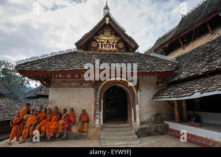 monastery buddhist village mountain sen wan near braka nepal monks novices front himalayas braga tong