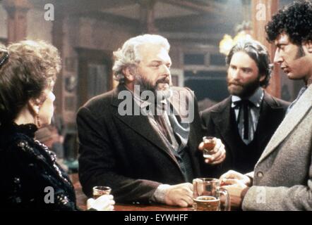 Silverado ; Year : 1985 USA ; Director : Lawrence Kasdan ; Linda Hunt, Brian Dennehy, Kevin Kline, Jeff Goldblum ; Photo: John R. Hamilton Stock Photo