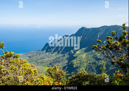 Hawaii, Kauai, Napali Coast, Kalalau Mountains, Blue Sky Stock Photo ...