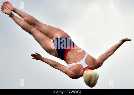 Kazan. 4th Aug, 2015. Gold medalist Rachelle Simpson of the United States competes during the women's high dive at FINA World Championships in Kazan, Russia, Aug. 4, 2015 Credit:  Pavel Bednyakov/Xinhua/Alamy Live News Stock Photo