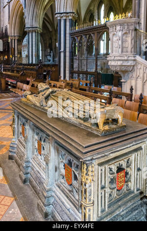 The tomb of King John in Worcester Cathedral, Worcester, Worcestershire, England, UK