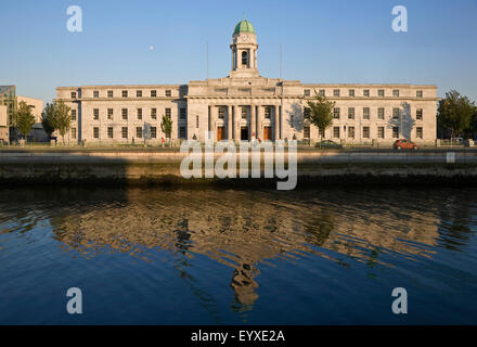 The new Cork City Hall  on the River Lee, built in the 1930's after the original was destroyed in 1920  during the Irish War of Independence, Ireland Stock Photo