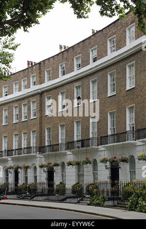 Cartwright Gardens, Crescent of terraced Georgian townhouses houses ...