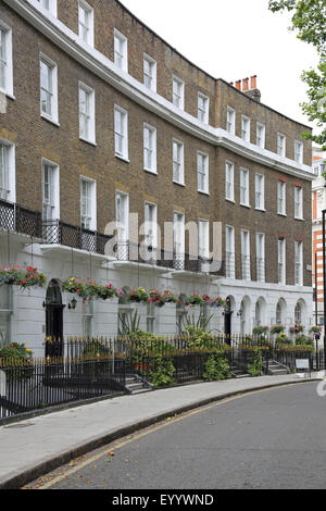 Cartwright Gardens, Crescent Of Terraced Georgian Townhouses Houses 