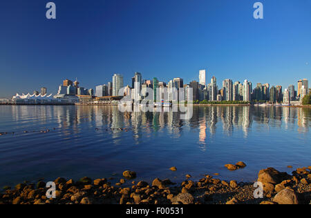 view from Stanley Park to the high-rise buildings of Vancouver, Canada, Vancouver Stock Photo