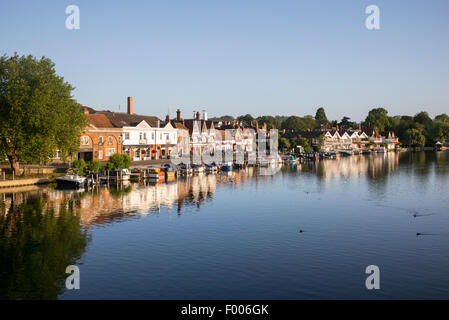 Henley on Thames the west bank river front in the early morning sunlight. Oxfordshire, England