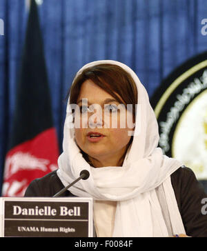 Kabul, Afghanistan. 5th Aug, 2015. Danielle Bell, director of the Human Rights Unit at the United Nations Assistance Mission in Afghanistan (L), speaks during a press conference in Kabul, Afghanistan, Aug. 5, 2015. Altogether 1,592 Afghan civilians were killed as a result of armed conflicts and wars in the first half of this year, the UN said in its mid-year report released on Wednesday. Credit:  Rahmin/Xinhua/Alamy Live News Stock Photo