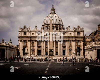 St Peter's basilica, St Peters Square. viewed from Via della Conciliazione. Rome Italy Stock Photo