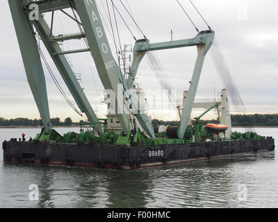 Brabo 800T barge crane - ENI 06105424, Port of Antwerp pic2 Stock Photo