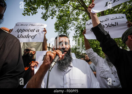 London, UK. 5th August, 2015.FILE PIX: Radical Islamist Anjem Choudary charged with encouraging support for Islamic State (ISIS) Picture taken 12th of July, 2013. Credit:  Guy Corbishley/Alamy Live News Stock Photo