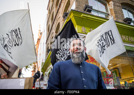 London, UK. 5th August, 2015.FILE PIX: Radical Islamist Anjem Choudary charged with encouraging support for Islamic State (ISIS) Picture taken 22nd of November, 2013. Credit:  Guy Corbishley/Alamy Live News Stock Photo