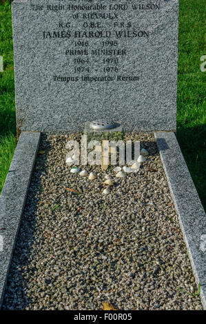 Harold Wilson's grave. St Marys Old Church. St Marys. Isles of Scilly. UK Stock Photo