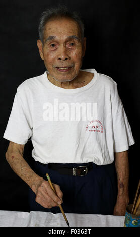 Chn. 17th May, 2013. CHINA - May 17 2013: (EDITORIAL USE ONLY. CHINA OUT)(MINIMUM PRICE: 100 USD) Song Qilin:Male, born in 1912 and now lives in Nanning Guangxi. He was in Guangxi Militia, which was called the most terrible military organization. It's been 70 years since the Second World War ended and Japan surrendered unconditionally on 15 August 1945, but do you know how we earned the peace and what kind of stories behind these seemingly odinary seniors who pass by on the street? © SIPA Asia/ZUMA Wire/Alamy Live News Stock Photo