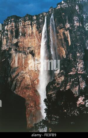 Venezuela, Guayana, Bolivar, Canaima National Park (UNESCO World Heritage List, 1994). Angel Falls Stock Photo