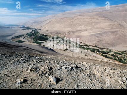 The Rio Camarones valley and the Atacama Desert, Antofagasta Region, Chile. Stock Photo