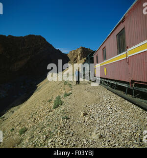 The Lezard rouge (Red Lizard), touristic train leading to Selja Gorges, near Metlaoui, Tunisia. Stock Photo