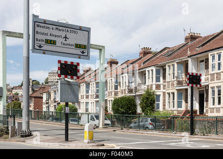 Attractive housing overlooking a busy ring road, Bristol, England, UK Stock Photo