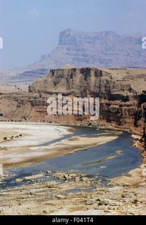 The Dez River near Dezful, with Zagros Mountains in the background, Khuzestan Region, Iran. Stock Photo
