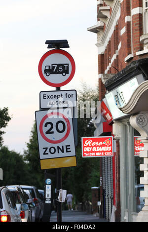 London, UK. 6th Aug, 2015. New speed signs prepared ahead of the introduction of a new 20mph zone in the Muswell Hill/Highgate area Credit:  Finn Nocher/Alamy Live News Stock Photo