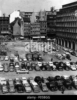 transport / transportation, car, parking, parking space in Berlin-Mitte, view from above, 1950s, Additional-Rights-Clearences-Not Available Stock Photo