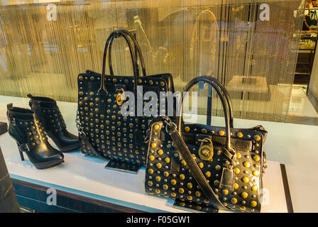 Women's shoes and handbags on display at Louis Vuitton luxury shop window,  Seoul, South Korea Stock Photo - Alamy