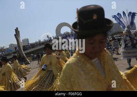 Sao Paulo, Aug. 8. 6th Aug, 1825. Members of the Bolivian community in Sao Paulo take part in the celebration for the 190th anniversary of the Independence of Bolivia, at Latin American Memorial in Sao Paulo, Brazil, on Aug. 8, 2015. The independence of the Republic of Bolivia was proclamed on Aug. 6, 1825. The population of Bolivians living in Sao Paulo city is estimated to be more than 300,000. © Rahel Patrasso/Xinhua/Alamy Live News Stock Photo