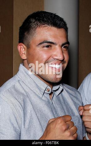 Las Vegas, NV, USA. 8th Aug, 2015. Victor Ortiz at the induction ceremony for Nevada Boxing Hall of Fame 2015 Induction Dinner, Caesars Palace, Las Vegas, NV August 8, 2015. Credit:  MORA/Everett Collection/Alamy Live News Stock Photo