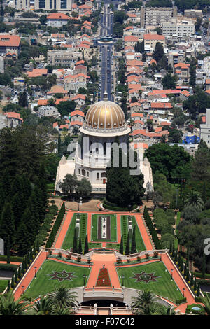 Bahai temple and gardens on the slopes of mount Carmel, Haifa, Israel Stock Photo