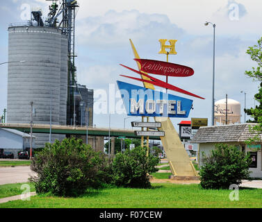 The 1950's Googie style Motel sign still stands along the Lincoln National Highway in Lexington, Nebraska. Stock Photo