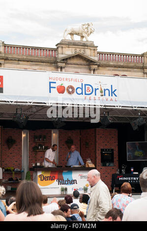 Huddersfield Food and Drink Festival held in St Georges Sq, Huddersfield, Sunday  9th August 2015 Stock Photo