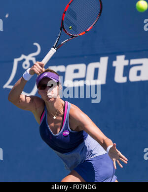 Toronto, Canada. 9th Aug, 2015. Mirjana Lucic-Baroni of Croatia returns the ball against Aliaksandra Sasnovich of Belarus during the second round of women's singles qualifying match at the 2015 Rogers Cup in Toronto, Canada, August 9, 2015. Mirjana Lucic-Baroni won 2-1. Credit:  Zou Zheng/Xinhua/Alamy Live News Stock Photo