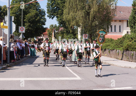 Hausham, Germany. 09th Aug, 2015. band Agatharied the Pageant of the 125 anniversary of the Costumes Conservation Association Schlierachtaler strain 1890 Hausham e.V Credit:  STphotography/Alamy Live News Stock Photo