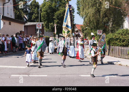 Hausham, Germany. 09th Aug, 2015. Costumes club Wendelstein Hausham the Pageant of the 125 anniversary of the Costumes Conservation Association Schlierachtaler strain 1890 Hausham e.V Credit:  STphotography/Alamy Live News Stock Photo