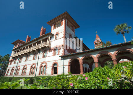 PONCE DE LEON HOTEL BUILDING HISTORIC MARKER FLAGER COLLEGE SAINT AUGUSTINE FLORIDA USA Stock PONCE DE LEON HOTEL BUILDING HISTORIC MARKER FLAGER COLLEGE SAINT AUGUSTINE FLORIDA USA Stock