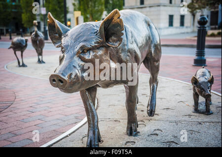 Asheville, North Carolina's 1.7 mile Urban Trail walking tour includes 30 stops for public sculpture, such as pigs and turkeys at Pack Place. (USA) Stock Photo