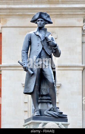 London, England, UK. Statue of Captain James Cook (1728-79) in the Mall. By Thomas Brock: 1914 Stock Photo