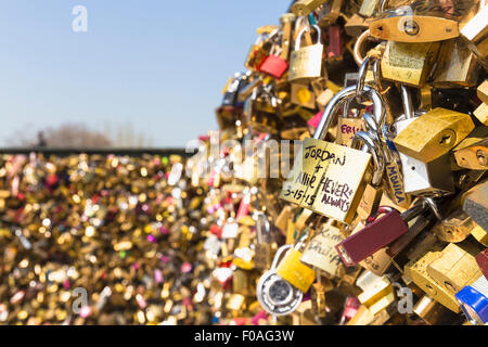 Love Locks, Pont Neuf, Quais de L'Horloge, Ile de la Cite, Paris, France Stock Photo