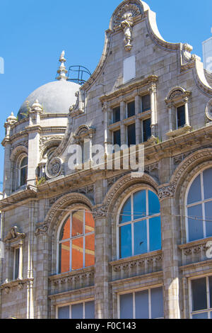 White tiled domed building on Southend-on-Sea high street Stock Photo