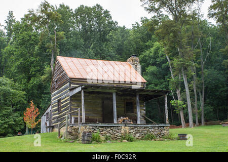 Typical Appalachian Mountain Log Cabin Stock Photo   Alamy