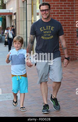 Dean McDermott Takes his oldest son, Liam to a doctor's appointment in ...