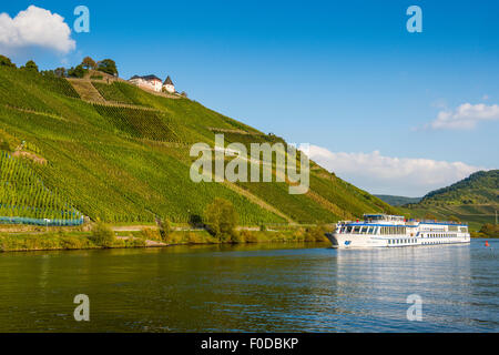 Cruise ship on the Moselle river, Pünderich, Moselle valley, Rhineland-Palatinate, Germany Stock Photo