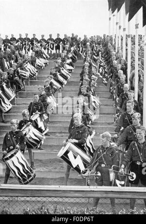 Nazism / National Socialism, Nuremberg Rallies, 'Reichsparteitag der Freiheit', Nuremberg, 10. - 16.9.1935, drummers of the Jungvolk, Additional-Rights-Clearences-Not Available Stock Photo