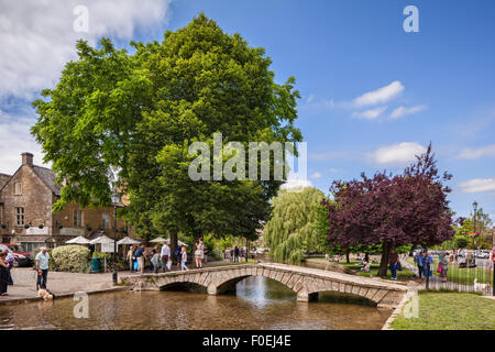 A summer afternoon in the Cotswold village of Bourton-on-the-Water, Gloucestershire, England. Stock Photo