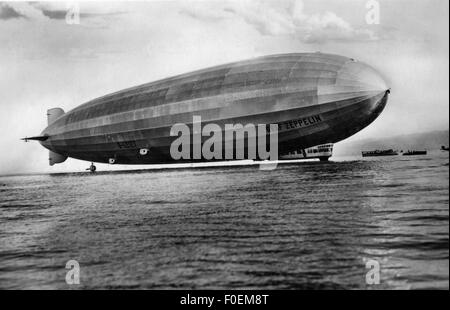 transport / transportation, aviation, airships, zeppelin, LZ 127 'Graf Zeppelin', on Lake Constance, picture postcard, Germany, circa 1930, Additional-Rights-Clearences-Not Available Stock Photo