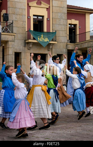 Traditional Costume and dancers at the Cider (Cidre) Festival in Nava,Asturias,Northern Spain Stock Photo