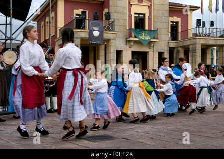 Traditional Costume and dancers at the Cider(Cidre) Festival in Nava,Asturias,Northern Spain Stock Photo