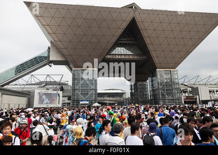 Tokyo, Japan. 14th August, 2015. Thousand of visitors attend the ''Comic Market 88 Summer 2015'' exhibition at Tokyo Big Sight on August 14, 2015, Tokyo, Japan. Thousands of manga and anime fans attended the first day of the Comic Market 88 (Comiket) at Tokyo Big Sight. The Comic Market was established in 1975 to allow fans and artists to interact and focuses on manga, anime, gaming and cosplay. The exhibition is held from August 14th to 16th and Comiket organisers expect more than 500,000 visitors to attend. Credit:  Rodrigo Reyes Marin/AFLO/Alamy Live News Stock Photo